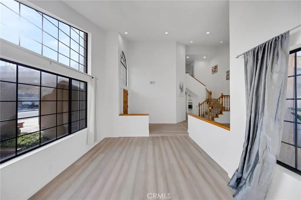 867 Winding Brook Lane, Walnut, California 91789 home-pic-7